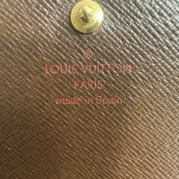 Louis Vuitton Wallet - Picture 6 of 11